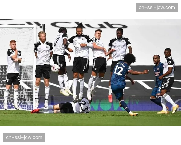 伯恩茅斯主帅调整战术见成效 结束连败重返胜利轨道