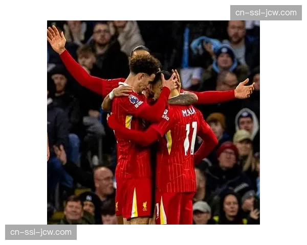 利物浦客场二比一击败维拉 萨拉赫迪亚兹各建一功